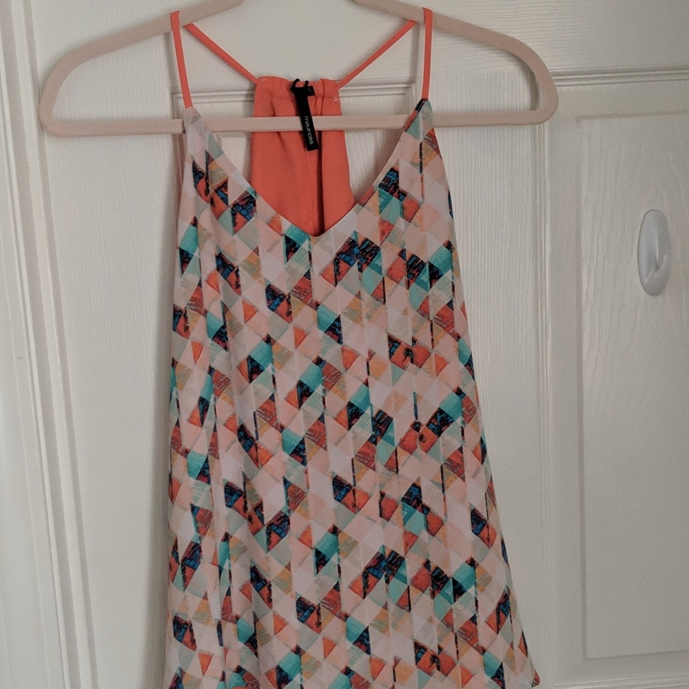 Reversible Tank